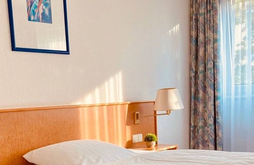 Hoyerswerda Apartment | Double Room 1 - AKZENT Congresshotel Hoyerswerda