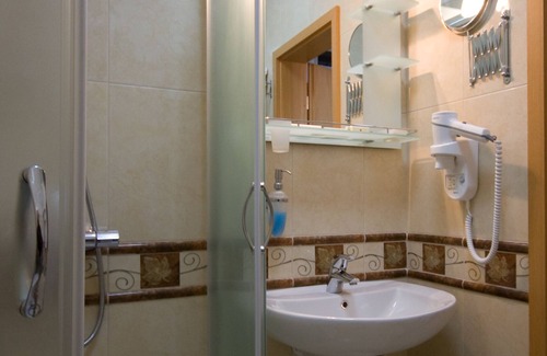 Lozenets House | DOUBLE ROOM 2 in a quiet hotel with SEA VIEW