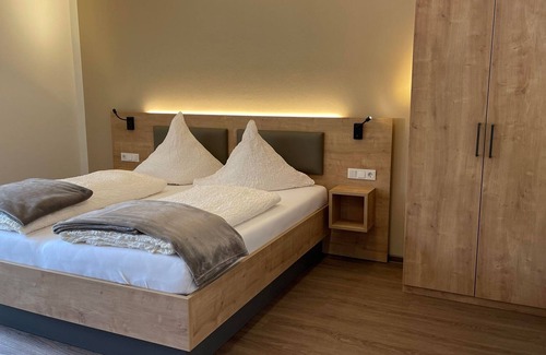 Wolf Cottage | Double room 3 - Gäste- und Weinhaus Haus Schatzgarten