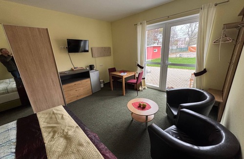 Forst Bed & Breakfast | Double room 6 - Bed & Breakfast am Waldgürtel