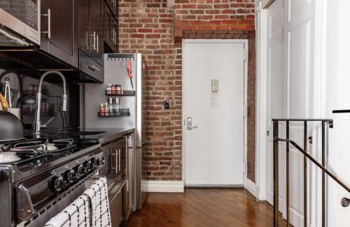 Central New York City House | Double Room at a shared Apartment near Times Square Hab