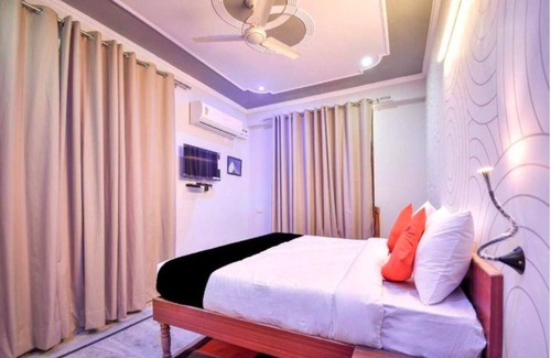 Sanganer Apartment | Double Room at Hotel 7 Nights