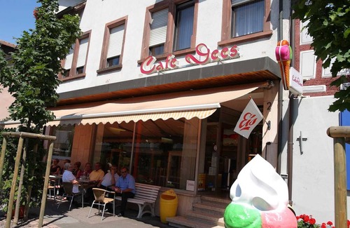 Ettenheim Cottage | Double room B with shower and toilet - Hotel Deutscher Hof