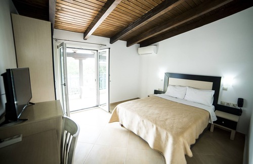 Kamena Vourla House | DOUBLE ROOM IN A HOTEL 3Sterne