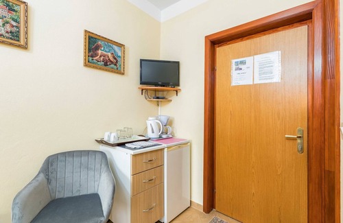 Valbandon Villa | Double Room in Fažana - near the Beach