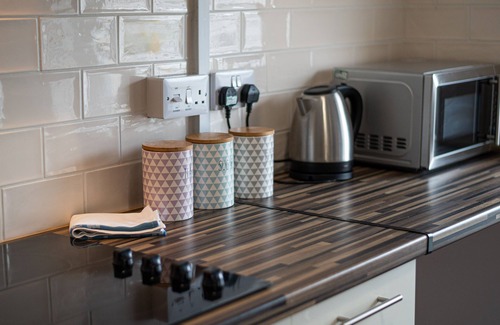 Gorseinon House | Double Room, Parking