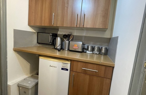 Somers Town Bed & Breakfast | Double Room - Shared Bathroom