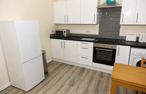 Sunderland House | Double room-Shared Bathroom