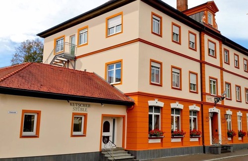 Bad Wurzach House | Double room with bathtub - Gesundheitshotel Rössle