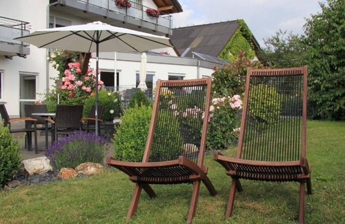 Brauneberg Apartment | Double room with balcony Rate 1 night - Weingut Gehlen-Cornelius