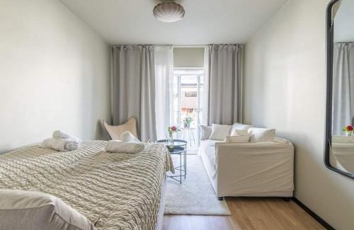 Hallevik House | Double Room with Balcony in Sölvesborg