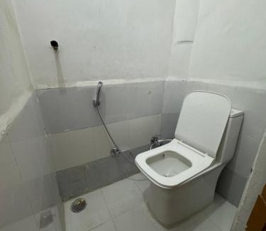 Allahabad House | Double room with balcony