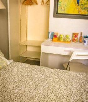 Quartier de Javel Bed & Breakfast | Double Room with Balcony