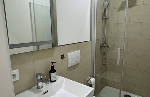 Oberbilk House | Double room with bathroom