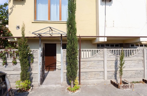 Chugureti House | Double Room with Bathroom and Patio