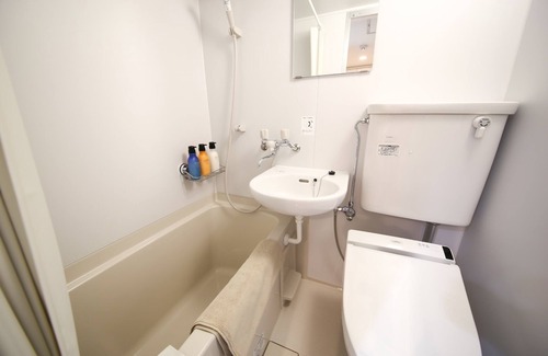 Uehonmachi Hotel | Double room with extra bed/Osaka city Ōsaka