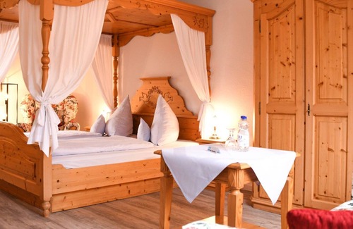 Freinsheim House | Double room with living area, shower, toilet, non-smoking - Weinheber - hotel and wine bar
