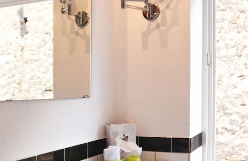 Freinsheim House | Double room with living area, shower, toilet, non-smoking - Weinheber - hotel and wine bar