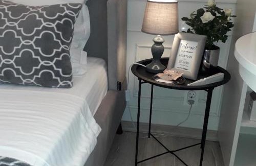 Constanta House | Double Room with Private Bathroom