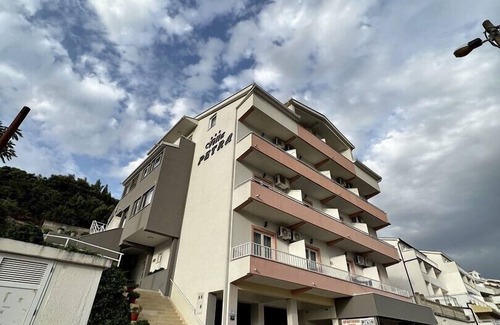 Neum Apartment | Double Room with Sea View and Balcony
