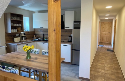 Radebeul Condo | Double room with shared kitchen in the HofPAUSE