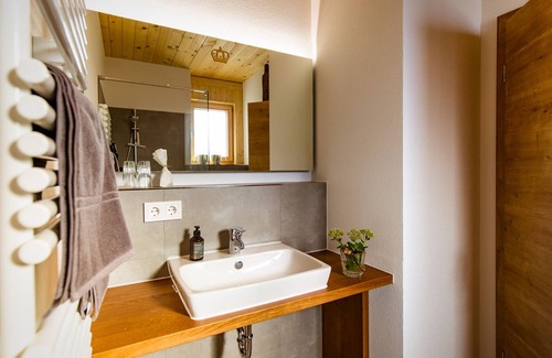 Lautlingen Apartment | Double room with shower/WC