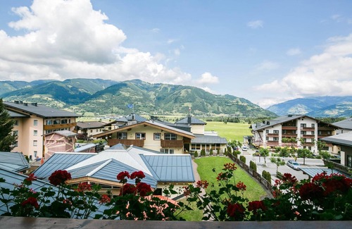 Kaprun Apartment | Double room with shower od. Bath, WC - pampering hotel Vötters sports crystal