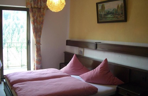 Kordel Hotel | Double room with shower/WC - Burg Ramstein, Hotel-Restaurant
