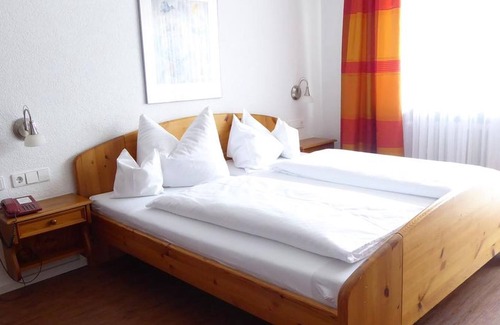 Schlat Apartment | Double room with shower/toilet