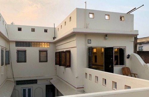 Pink City Apartment | Double Room with Terrace