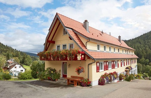Enzklosterle Apartment | Double room without balcony with shower and WC
