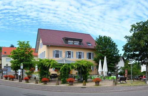 Steinbach Apartment | Double room without balcony, shower and WC, max. 2 persons
