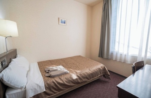 Hakata-ku Hotel | Double Smoking Breakfast included Japanese and /Fukuoka Fukuoka