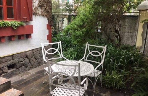 La Mariscal House | Double Suite Deluxe With Chimena