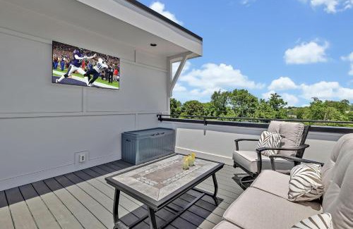 Berry Hill House | Double Treble - 2 Townhomes - Private Rooftops
