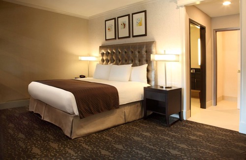 Claremont Hotel | DoubleTree by Hilton Claremont
