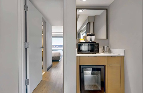 Downtown Hotel | DoubleTree by Hilton Davenport