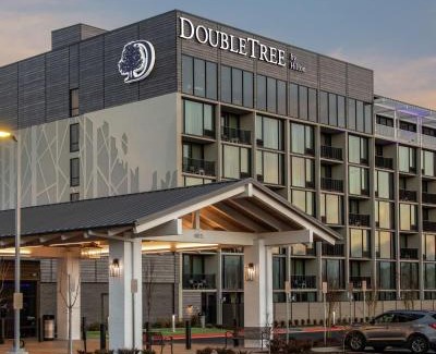 Hot Springs Hotel | DoubleTree by Hilton Hot Springs