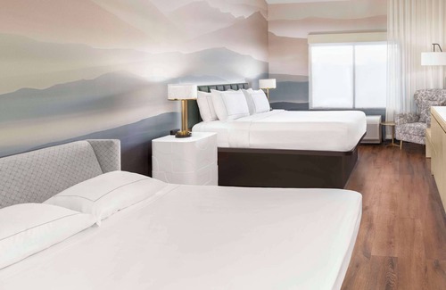 Gilbert Hotel | DoubleTree by Hilton Phoenix - Gilbert
