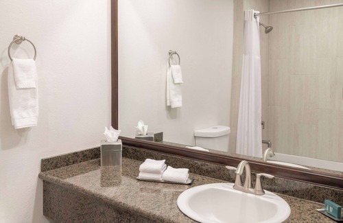 Gilbert Hotel | DoubleTree by Hilton Phoenix - Gilbert