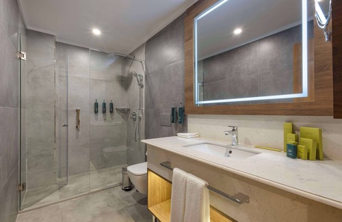 Ovabuku Hotel | Doubletree By Hilton Suites Trabzon Yomra