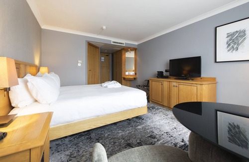 Lydiard Tregoze Hotel | DoubleTree by Hilton Swindon