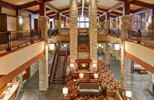 Fallsview Resort | DoubleTree Fallsview Resort & Spa by Hilton - Niagara Falls