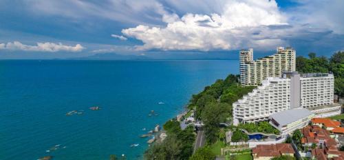 Tanjung Bungah Resort | DoubleTree Resort by Hilton Hotel Penang
