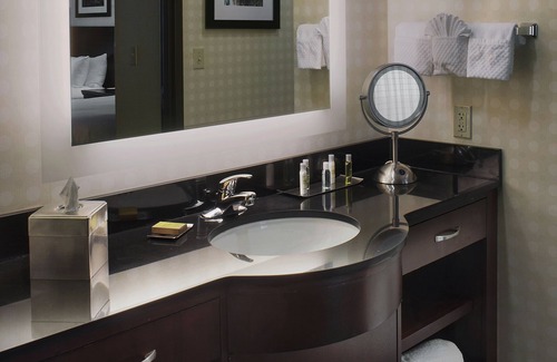Bentonville Hotel | DoubleTree Suites by Hilton Bentonville