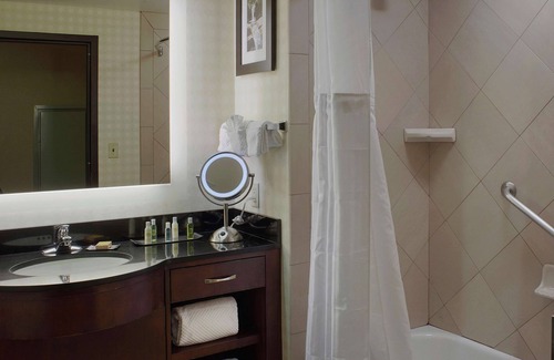 Bentonville Hotel | DoubleTree Suites by Hilton Bentonville
