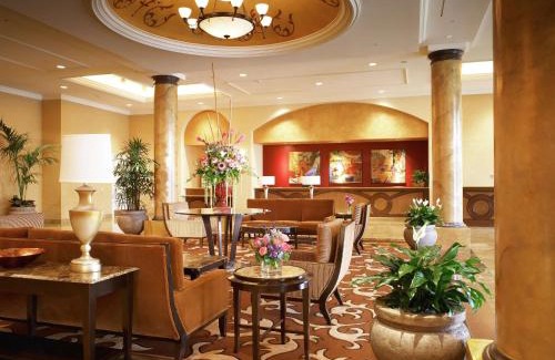 Anaheim Resort Hotel | DoubleTree Suites By Hilton Anaheim Resort/Convention Center