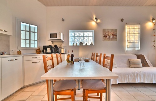 La Remigeasse House | Douce Alouette by Interhome