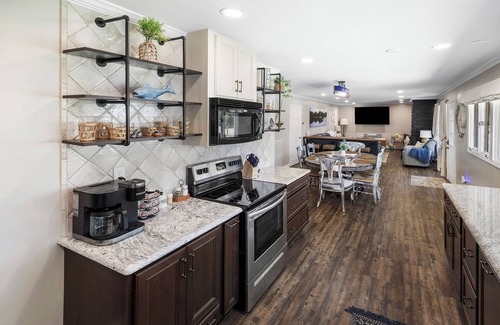 Dandridge House | Douglas Lake Lakefront Luxury.