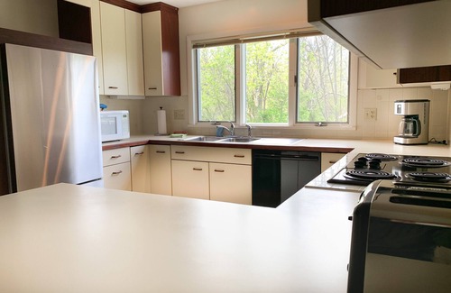 Pulaski House | Douglaston Salmon Run - River Lodge